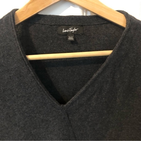 LORD and Taylor Cotton Wool Blend Knit V-Neck  Neutral Tunic Top XS - Picture 4 of 9